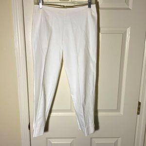 🛍️Govango size 8 cropped white pants. Hardly worn💝